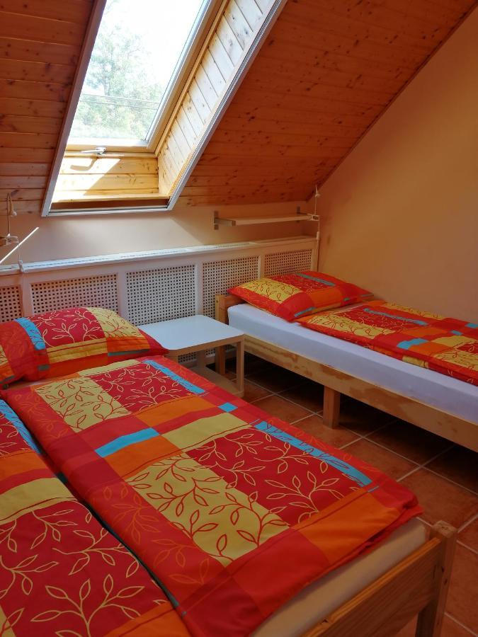 Bed and Breakfast Karpatia Panzio Эстергом Экстерьер фото